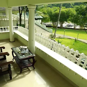 Resort Aruvi